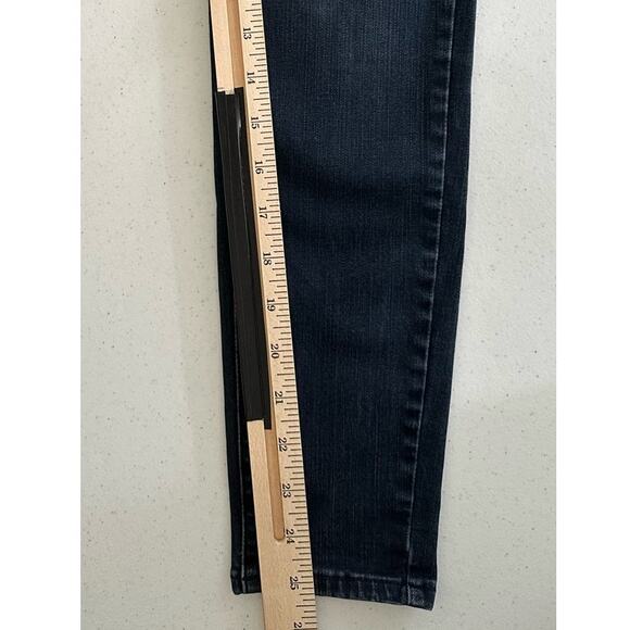 Uniqlo Women’s Tapered Jean Leggings Size 25 (25x25) Dark Wash Mid Rise READ - Picture 6 of 8